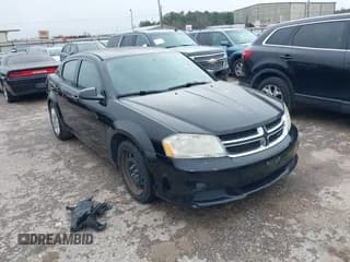 ✅ 2011 Dodge Avenger Express • VIN: 1B3BD4FB8BN588427 • Lot: 41651145. Wystawiony na IAAI z przebiegiem 179 902 mil. Bezpłatny archiwum sprzedaży aukcyjnych z USA i szczegółowy raport historii pojazdu na DreamBid. Zdjęcie 1.