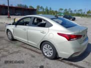 ✅ 2018 Hyundai Accent SE • VIN: 3KPC24A36JE033486 • Lot: 41995147. Wystawiony na IAAI z przebiegiem 75 599 mil. Bezpłatny archiwum sprzedaży aukcyjnych z USA i szczegółowy raport historii pojazdu na DreamBid. Zdjęcie 3.