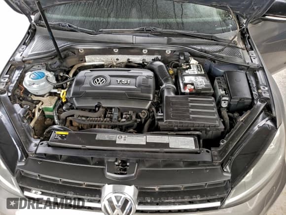 ✅ 2016 Volkswagen Golf R • VIN: WVWLF7AU5GW201695 • Лот: 95692095. Опубликован ранее на Copart с пробегом 74 841 миль. Бесплатный доступ к архиву аукционных продаж из США и подробный отчёт об истории автомобиля на DreamBid. Изображение 11.