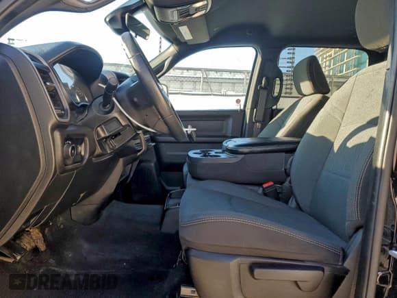 ✅ 2024 Ram 3500 Tradesman • VIN: 3C63RPGL6RG358070 • Lot: 95066275. Wystawiony na Copart z przebiegiem 51 139 mil. Bezpłatny archiwum sprzedaży aukcyjnych z USA i szczegółowy raport historii pojazdu na DreamBid. Zdjęcie 7.