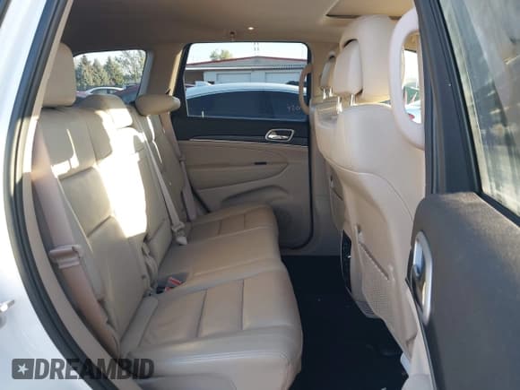 ✅ 2020 Jeep Grand Cherokee Limited • VIN: 1C4RJFBG7LC173213 • Lot: 43405326. Listed on IAAI with 66,212 mi. Free auction sales archive from the USA and detailed vehicle history report at DreamBid. Image 8.