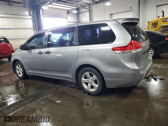 ✅ 2012 Toyota Sienna • VIN: 5TDZK3DC3CS240569 • Lot: 63664415. Listed on Copart with 129,329 mi. Free auction sales archive from the USA and detailed vehicle history report at DreamBid. Image 2.