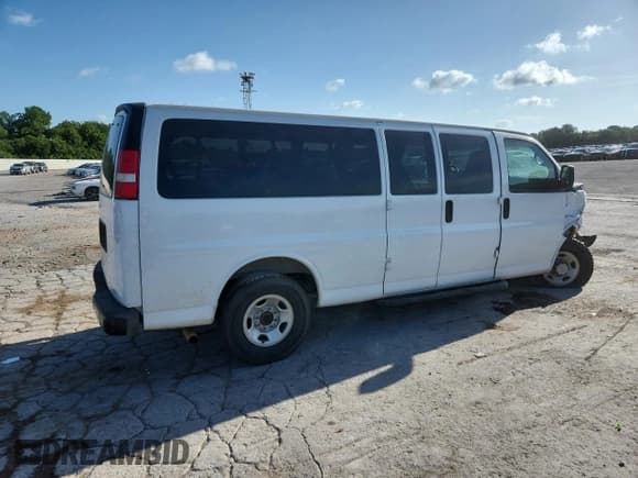 ✅ 2008 Chevrolet Express Passenger • VIN: 1GAHG39KX81169168 • Lot: 61792105. Listed on Copart with Not provided. Free auction sales archive from the USA and detailed vehicle history report at DreamBid. Image 3.