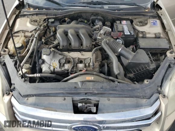 ✅ 2008 Ford Fusion SE • VIN: 3FAHP07128R154711 • Lot: 70184605. Listed on Copart with 291,220 mi. Free auction sales archive from the USA and detailed vehicle history report at DreamBid. Image 11.