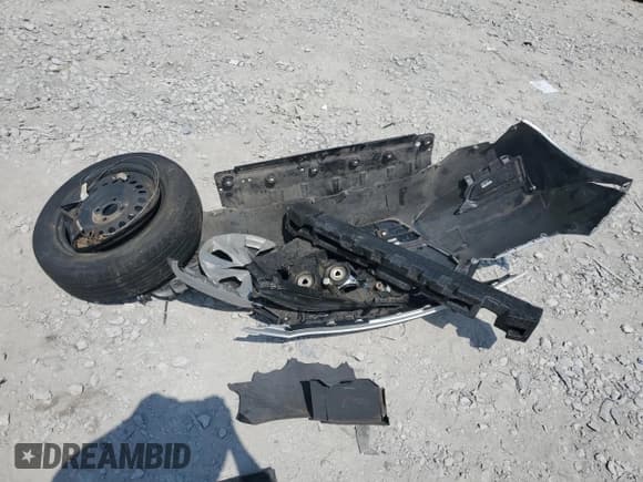 ✅ 2021 Nissan Versa S • VIN: 3N1CN8DV3ML816179 • Lot: 69080165. Listed on Copart with Not provided. Free auction sales archive from the USA and detailed vehicle history report at DreamBid. Image 12.