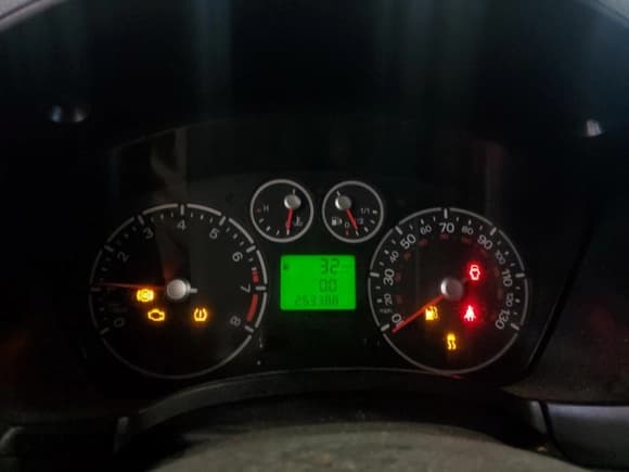 ✅ 2012 Ford Transit Connect XL • VIN: NM0LS6AN2CT110908 • Lot: 51459455. Listed on Copart with 253,388 mi. Free auction sales archive from the USA and detailed vehicle history report at DreamBid. Image 9.