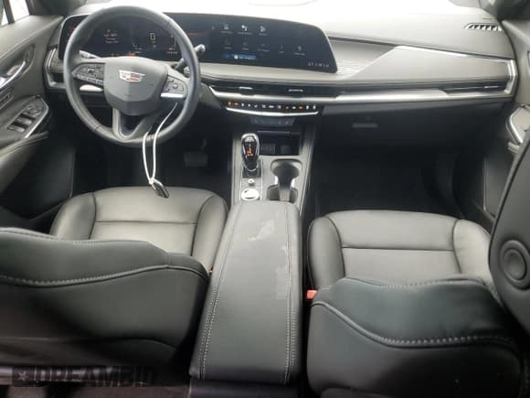 ✅ 2024 Cadillac XT4 FWD Premium Luxury • VIN: 1GYFZCR44RF253284 • Lot: 67662705. Listed on Copart with 4,493 mi. Free auction sales archive from the USA and detailed vehicle history report at DreamBid. Image 8.