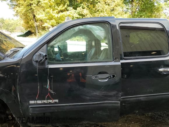 ✅ 2010 GMC Sierra 1500 SLE • VIN: 3GTRKVE39AG241439 • Lot: 80956075. Listed on Copart with 161,031 mi. Free auction sales archive from the USA and detailed vehicle history report at DreamBid. Image 7.