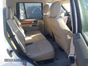 ✅ 2016 Land Rover LR4 HSE • VIN: SALAG2V68GA800308 • Lot: 41307574. Listed on IAAI with 97,370 mi. Free auction sales archive from the USA and detailed vehicle history report at DreamBid. Image 8.