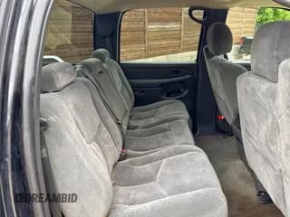 ✅ 2004 Chevrolet Silverado 2500 LT • VIN: 1GCGC23U04F212612 • Lot: 61760875. Wystawiony na Copart z przebiegiem 131 060 mil. Bezpłatny archiwum sprzedaży aukcyjnych z USA i szczegółowy raport historii pojazdu na DreamBid. Zdjęcie 6.