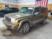 ✅ 2008 Jeep Commander Limited • VIN: 1J8HG58238C243483 • Лот: 85923515. Опубликован ранее на Copart с пробегом 201 037 миль. Бесплатный доступ к архиву аукционных продаж из США и подробный отчёт об истории автомобиля на DreamBid. Изображение 1.