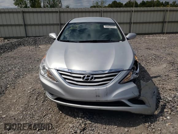 ✅ 2012 Hyundai Sonata GLS • VIN: 5NPEB4AC7CH402198 • Lot: 69850444. Listed on Copart with 224,744 mi. Free auction sales archive from the USA and detailed vehicle history report at DreamBid. Image 5.