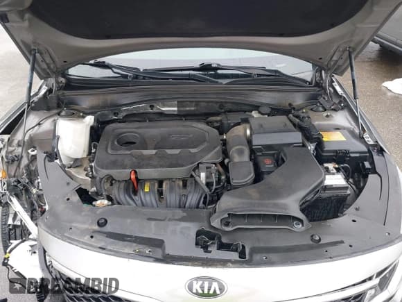 ✅ 2017 Kia Optima LX • VIN: 5XXGT4L33HG160726 • Lot: 42377630. Listed on IAAI with 136,173 mi. Free auction sales archive from the USA and detailed vehicle history report at DreamBid. Image 10.