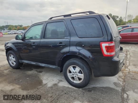 ✅ 2012 Ford Escape XLT • VIN: 1FMCU9DG0CKB51857 • Lot: 85476735. Wystawiony na Copart z przebiegiem 144 395 mil. Bezpłatny archiwum sprzedaży aukcyjnych z USA i szczegółowy raport historii pojazdu na DreamBid. Zdjęcie 2.
