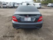 ✅ 2012 Mercedes-Benz C 300 Sport • VIN: WDDGF8BB9CA605486 • Лот: 43912450. Опубликован ранее на IAAI с пробегом 98 002 миль. Бесплатный доступ к архиву аукционных продаж из США и подробный отчёт об истории автомобиля на DreamBid. Изображение 15.