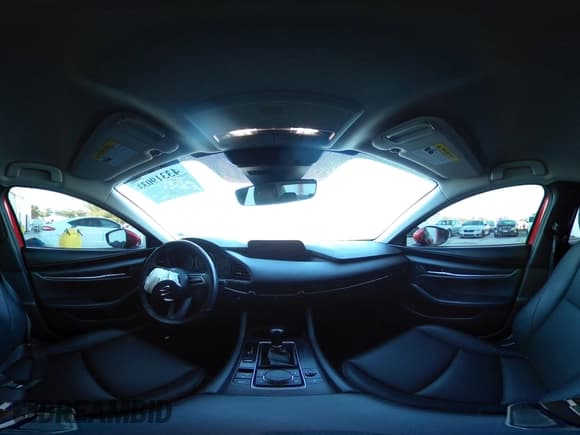 ✅ 2021 Mazda 3 Select • VIN: 3MZBPABLXMM253330 • Lot: 43319033. Wystawiony na IAAI z przebiegiem 78 045 mil. Bezpłatny archiwum sprzedaży aukcyjnych z USA i szczegółowy raport historii pojazdu na DreamBid. Zdjęcie 17.