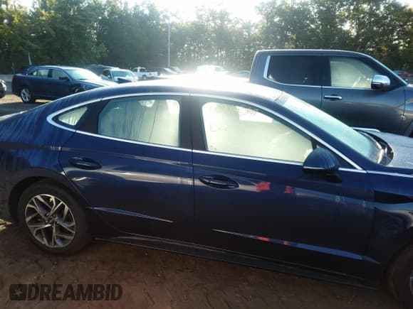 ✅ 2021 Hyundai Sonata SEL • VIN: 5NPEL4JA8MH104157 • Лот: 43206567. Опубликован ранее на IAAI с пробегом 18 783 миль. Бесплатный доступ к архиву аукционных продаж из США и подробный отчёт об истории автомобиля на DreamBid. Изображение 13.