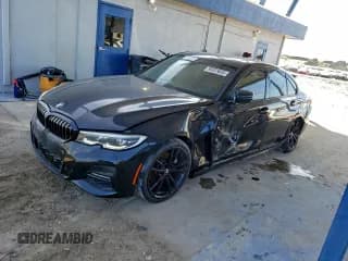 ✅ 2021 BMW 3 Series 330i • VIN: 3MW5R1J07M8C18574 • Лот: 95923835. Опубликован ранее на Copart с пробегом 27 901 миль. Бесплатный доступ к архиву аукционных продаж из США и подробный отчёт об истории автомобиля на DreamBid. Изображение 1.