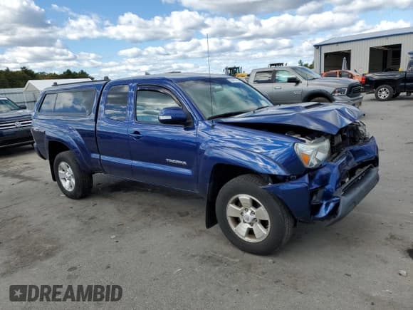 ✅ 2015 Toyota Tacoma • VIN: 5TFUU4EN0FX135674 • Lot: 84402925. Listed on Copart with 48,583 mi. Free auction sales archive from the USA and detailed vehicle history report at DreamBid. Image 4.