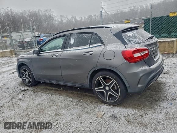 ✅ 2016 Mercedes-Benz GLA 250 • VIN: WDCTG4GB8GJ200758 • Лот: 95888965. Опубликован ранее на Copart с пробегом 101 106 миль. Бесплатный доступ к архиву аукционных продаж из США и подробный отчёт об истории автомобиля на DreamBid. Изображение 2.