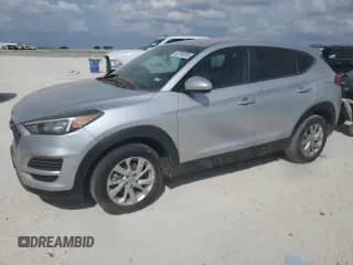 2019 Hyundai Tucson SE z VIN KM8J23A4XKU838416, wystawiony jako Copart lot #82759735 z przebiegiem 99 826 mil mil oraz Czysty tytuł • Clean title. Historia ofert i sprzedaży dostępna na DreamBid. Obrazek 1.