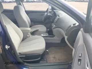 2010 Hyundai Elantra GLS z VIN KMHDU4AD5AU194965, wystawiony jako IAAI lot #43330027 z przebiegiem 78 375 mil mil oraz . Historia ofert i sprzedaży dostępna na DreamBid. Obrazek 5.