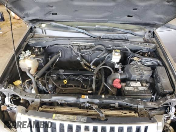 2010 Mercury Mariner Premier с VIN 4M2CN9H72AKJ30043, выставлен на аукционе Copart как лот 71597515 с пробегом 181 857 миль миль и Списание • Salvage title. История ставок и продаж доступна на DreamBid. Изображение 12.