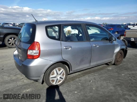 ✅ 2008 Honda Fit • VIN: JHMGD38498S068727 • Лот: 92140075. Опубликован ранее на Copart с пробегом 205 835 миль. Бесплатный доступ к архиву аукционных продаж из США и подробный отчёт об истории автомобиля на DreamBid. Изображение 3.
