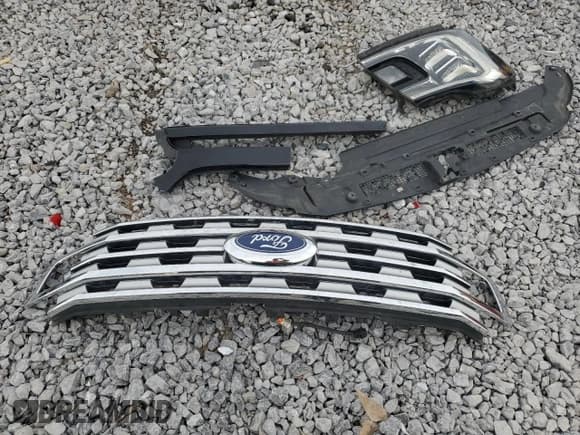 ✅ 2018 Ford Expedition Limited • VIN: 1FMJU1KT6JEA39018 • Lot: 89924285. Listed on Copart with 154,047 mi. Free auction sales archive from the USA and detailed vehicle history report at DreamBid. Image 13.