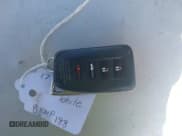 ✅ 2017 Lexus IS 200t • VIN: JTHBA1D21H5040446 • Lot: 42715147. Wystawiony na IAAI z przebiegiem 161 085 mil. Bezpłatny archiwum sprzedaży aukcyjnych z USA i szczegółowy raport historii pojazdu na DreamBid. Zdjęcie 11.