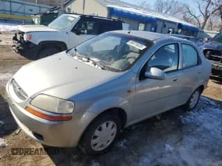 ✅ 2004 Chevrolet Aveo LS • VIN: KL1TJ52614B240832 • Lot: 88075635. Wystawiony na Copart z przebiegiem 63 579 mil. Bezpłatny archiwum sprzedaży aukcyjnych z USA i szczegółowy raport historii pojazdu na DreamBid. Zdjęcie 1.