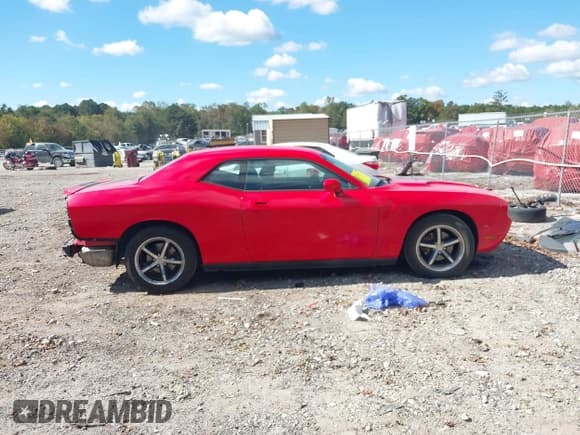 ✅ 2010 Dodge Challenger SE • VIN: 2B3CJ4DV4AH180041 • Lot: 43440022. Wystawiony na IAAI z przebiegiem 130 998 mil. Bezpłatny archiwum sprzedaży aukcyjnych z USA i szczegółowy raport historii pojazdu na DreamBid. Zdjęcie 14.