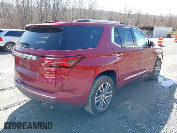 ✅ 2023 Chevrolet Traverse High Country • VIN: 1GNEVNKW9PJ339423 • Lot: 41717737. Wystawiony na IAAI z przebiegiem 19 716 mil. Bezpłatny archiwum sprzedaży aukcyjnych z USA i szczegółowy raport historii pojazdu na DreamBid. Zdjęcie 4.