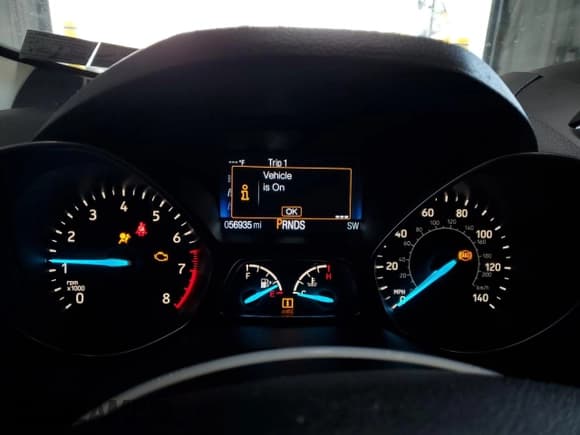 ✅ 2019 Ford Escape SE • VIN: 1FMCU9GD3KUA03397 • Лот: 87419515. Опубликован ранее на Copart с пробегом 56 935 миль. Бесплатный доступ к архиву аукционных продаж из США и подробный отчёт об истории автомобиля на DreamBid. Изображение 9.