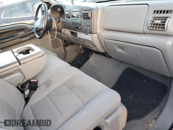 ✅ 2007 Ford F-250 XL • VIN: 1FTNX20567EA06262 • Lot: 80121844. Wystawiony na Copart z przebiegiem 113 572 mil. Bezpłatny archiwum sprzedaży aukcyjnych z USA i szczegółowy raport historii pojazdu na DreamBid. Zdjęcie 8.