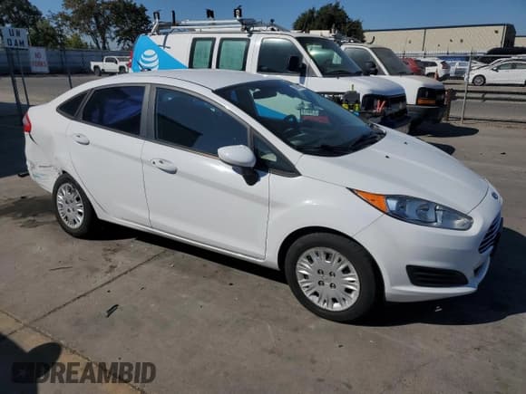 ✅ 2015 Ford Fiesta S • VIN: 3FADP4AJ2FM159206 • Lot: 80687985. Wystawiony na Copart z przebiegiem 97 023 mil. Bezpłatny archiwum sprzedaży aukcyjnych z USA i szczegółowy raport historii pojazdu na DreamBid. Zdjęcie 4.