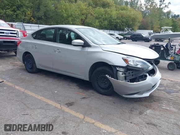✅ 2019 Nissan Sentra S • VIN: 3N1AB7APXKY264695 • Lot: 43418182. Wystawiony na IAAI z przebiegiem 98 963 mil. Bezpłatny archiwum sprzedaży aukcyjnych z USA i szczegółowy raport historii pojazdu na DreamBid. Zdjęcie 1.