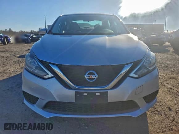 ✅ 2017 Nissan Sentra SV • VIN: 3N1AB7AP9HY377899 • Lot: 95286975. Wystawiony na Copart z przebiegiem 98 891 mil. Bezpłatny archiwum sprzedaży aukcyjnych z USA i szczegółowy raport historii pojazdu na DreamBid. Zdjęcie 5.