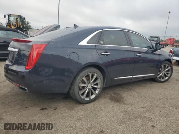 ✅ 2013 Cadillac XTS Luxury • VIN: 2G61R5S38D9196993 • Lot: 68119225. Wystawiony na Copart z przebiegiem 142 498 mil. Bezpłatny archiwum sprzedaży aukcyjnych z USA i szczegółowy raport historii pojazdu na DreamBid. Zdjęcie 3.