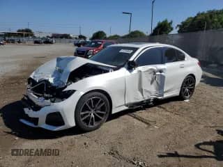 2021 BMW 3 Series 330i z VIN 3MW5R1J03M8C01187, wystawiony jako Copart lot #67255385 z przebiegiem 56 355 mil mil oraz Szkoda całkowita • Salvage title. Historia ofert i sprzedaży dostępna na DreamBid. Obrazek 1.