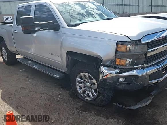 ✅ 2016 Chevrolet Silverado 2500HD LT • VIN: 1GC1KVEG7GF157940 • Лот: 81871315. Опубликован ранее на Copart с пробегом 36 663 миль. Бесплатный доступ к архиву аукционных продаж из США и подробный отчёт об истории автомобиля на DreamBid. Изображение 13.
