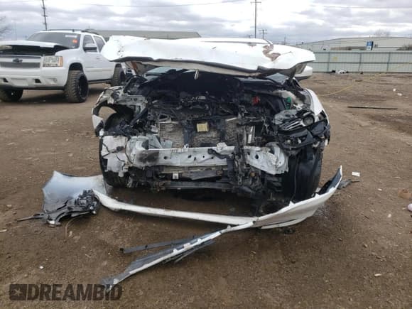 ✅ 2018 Mazda 6 Signature • VIN: JM1GL1XY5J1307215 • Лот: 52637275. Опубликован ранее на Copart с пробегом Не указан. Бесплатный доступ к архиву аукционных продаж из США и подробный отчёт об истории автомобиля на DreamBid. Изображение 5.