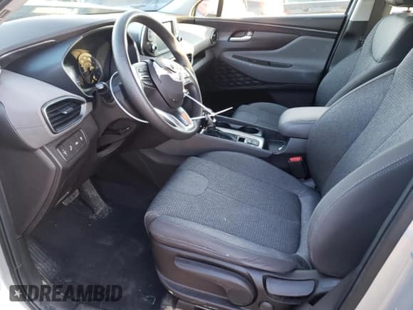 ✅ 2019 Hyundai Santa Fe SE • VIN: 5NMS23AD6KH035389 • Lot: 41792173. Listed on Copart with 58,901 mi. Free auction sales archive from the USA and detailed vehicle history report at DreamBid. Image 7.