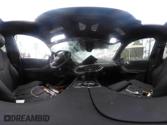 ✅ 2021 BMW X5 xDrive40i • VIN: 5UXCR6C0XM9F35177 • Lot: 41792661. Wystawiony na IAAI z przebiegiem 87 547 mil. Bezpłatny archiwum sprzedaży aukcyjnych z USA i szczegółowy raport historii pojazdu na DreamBid. Zdjęcie 19.