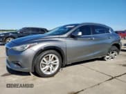 ✅ 2019 Infiniti QX30 Luxe • VIN: SJKCH5CP4KA010536 • Lot: 57772595. Wystawiony na Copart z przebiegiem 45 764 mil. Bezpłatny archiwum sprzedaży aukcyjnych z USA i szczegółowy raport historii pojazdu na DreamBid. Zdjęcie 1.