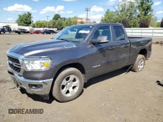 2022 Ram 1500 Big Horn с VIN 1C6SRFBT5NN206442, выставлен на аукционе Copart как лот 71113255 с пробегом 79 678 миль миль и Списание • Salvage title. История ставок и продаж доступна на DreamBid. Изображение 1.