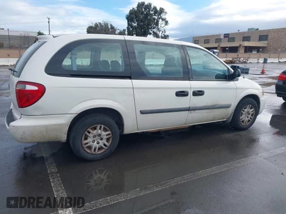 ✅ 2007 Dodge Grand Caravan SE • VIN: 1D4GP24R17B104223 • Лот: 43490576. Опубликован ранее на IAAI с пробегом 183 089 миль. Бесплатный доступ к архиву аукционных продаж из США и подробный отчёт об истории автомобиля на DreamBid. Изображение 4.
