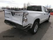 ✅ 2023 Chevrolet Silverado 1500 Work Truck • VIN: 1GCRDAED9PZ297966 • Lot: 41854997. Wystawiony na IAAI z przebiegiem 21 939 mil. Bezpłatny archiwum sprzedaży aukcyjnych z USA i szczegółowy raport historii pojazdu na DreamBid. Zdjęcie 4.