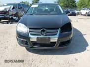 ✅ 2010 Volkswagen Jetta Limited Edition • VIN: 3VWRX7AJ5AM024194 • Lot: 42699309. Listed on IAAI with 179,644 mi. Free auction sales archive from the USA and detailed vehicle history report at DreamBid. Image 6.