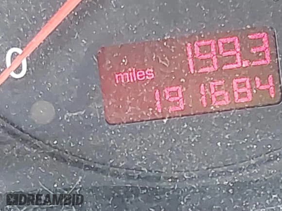 ✅ 2001 Audi A4 • VIN: WAUDH68DX1A010693 • Lot: 42445405. Listed on IAAI with 191,684 mi. Free auction sales archive from the USA and detailed vehicle history report at DreamBid. Image 15.